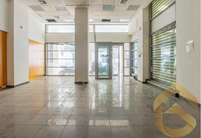2531595 – Κέντρο – Ακαδημία | Επαγγελματικό κατάστημα 206 τ.μ. σε εμπορικό σημείο υψηλής προβολής, €1.250.000